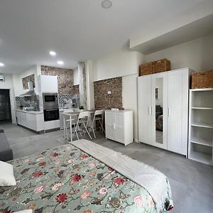 Precioso Estudio En El Centro De Malaga 1